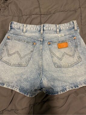Wrangler Light Blue Vintage Wash Denim Shorts